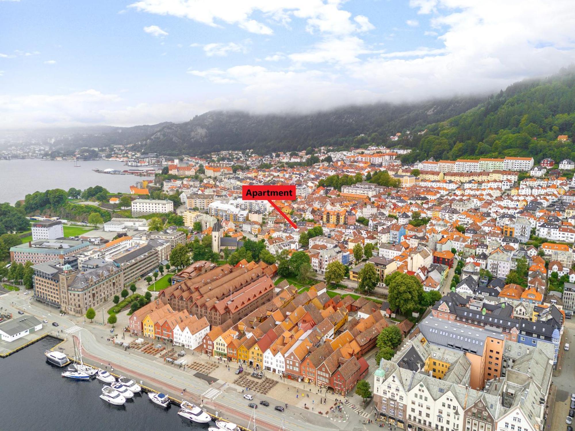 Апартаменты View To Bryggen - Renovated Dec 24 - Historic Cobblestone Street Берген Экстерьер фото